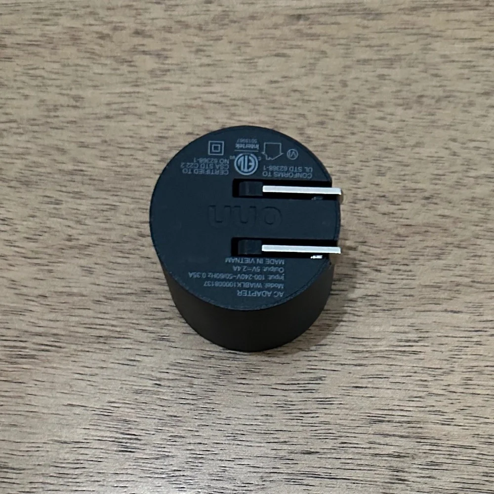 Onn 12W Single USB-A Port Wall Charger & Samsung wall charger